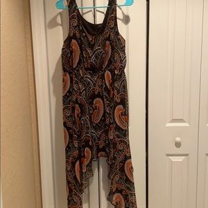 Cute sleeveless shark bite dress